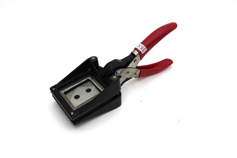 HCIO Handheld Photo Cutter - Original Size 24 x 35mm - Image 1